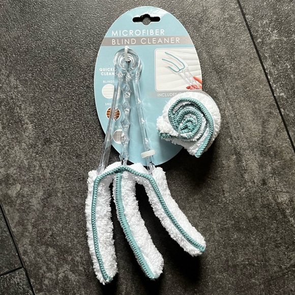 Microfiber Blind Cleaner - Picture 2 of 2